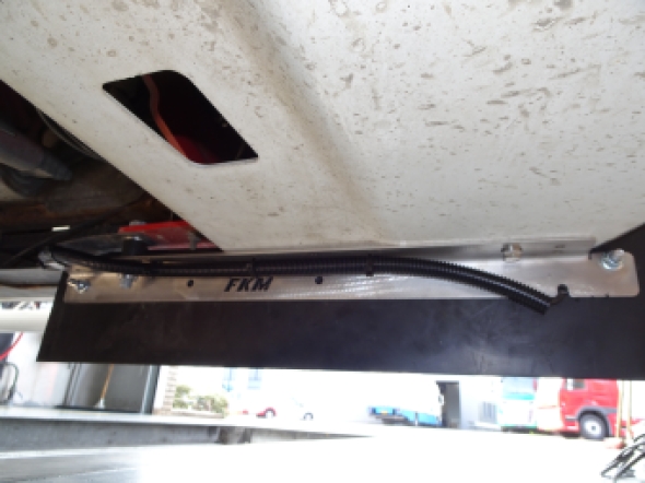 FKM mudflap brackets